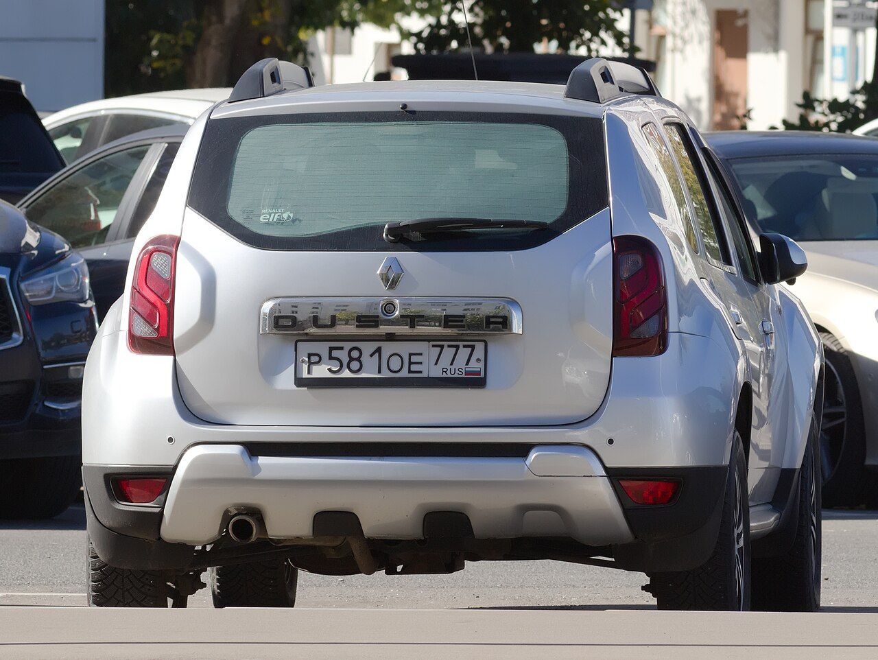 Фото модели: Renault Duster 4×4, вид сзади